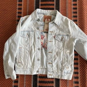 Levi’s women denim jacket